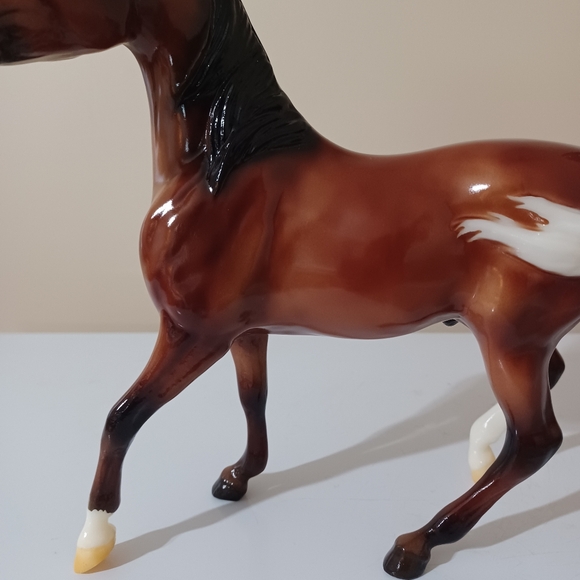 Breyer Lugh Breyerfest 2020 Special Run - Picture 4 of 16